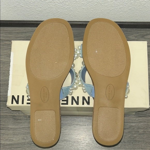 Anne Klein Women's Bessy Sandals - Picture 7 of 7